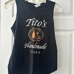 Tito's Handmade Vodka Muscle Tank Top, Black Graphic Tee, Size S